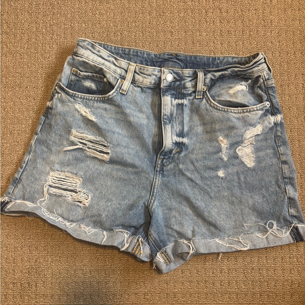 H&M High-Rise Mom Shorts